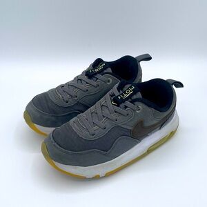 Kids nike air max motif 13c condition used.